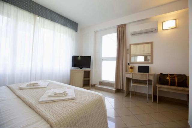 Hotel Elite Червия Экстерьер фото